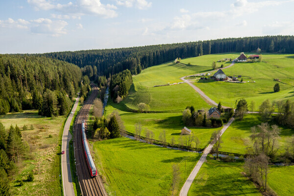 Premiumwanderweg Groppertal Copyright: (Wirtschaft und Tourismus Villingen-Schwenningen GmbH) Premiumwanderweg Groppertal Copyright: (Wirtschaft und Tourismus Villingen-Schwenningen GmbH)